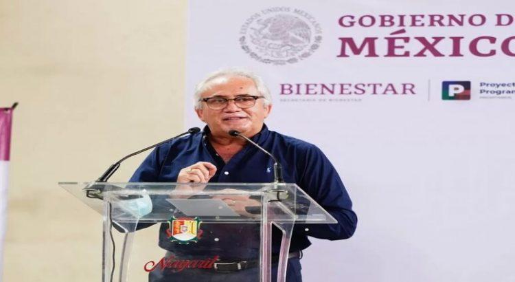 Juan Echeagaray entrega programas bienestar en Nayarit