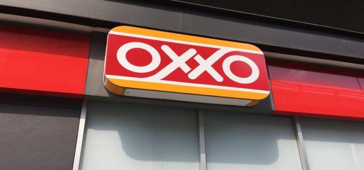 Se reporta un robo en tienda Oxxo del centro de Tepic