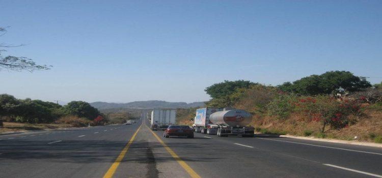 Fatal Accidente cobra la vida de un hombre en la Autopista Tepic-Mazatlán