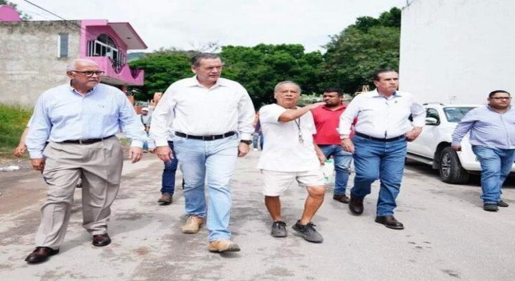 Supervisa Navarro Quintero avances de obras en la colonia La Peñita