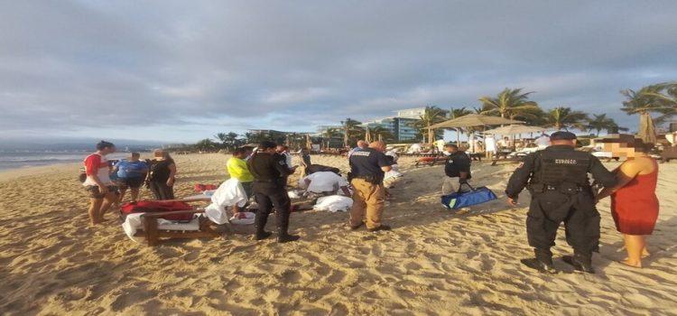 Rescatan a 8 personas de ahogarse en playa Nuevo Nayarit