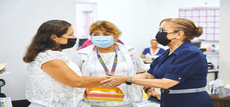 DIF beneficia a mujeres con servicios de salud