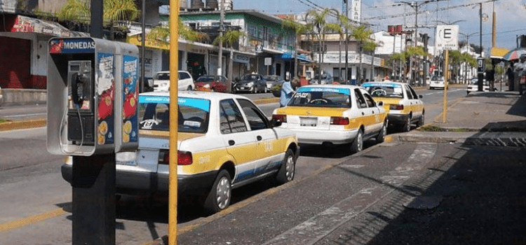 Imposible renovar vehículos para el servicio de taxis