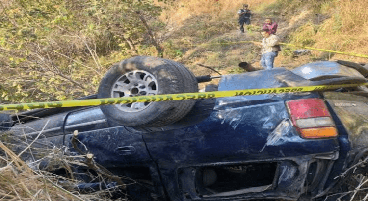 Viajaban de Sonora y al llegar a Tepic sufrieron fatal accidente