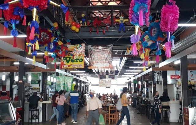 Aumentan las ventas en mercados de Tepic con la llegada del turismo