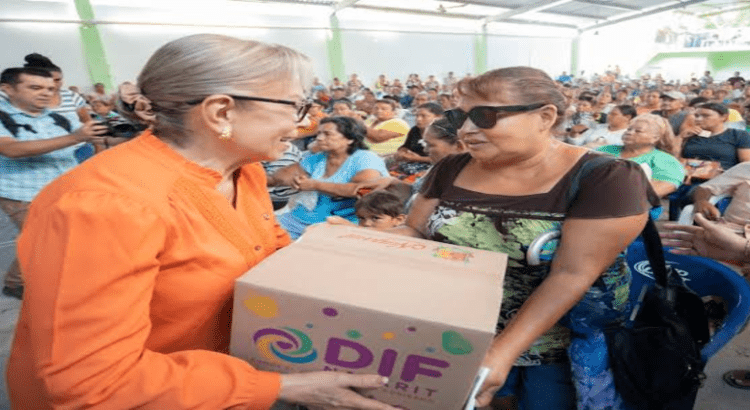 Reciben mil 600 familias de San Blas apoyo alimentario