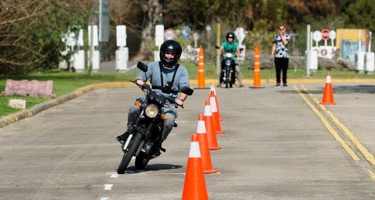 Aplicarán examen de conducción para licencia de motociclistas en Nayarit