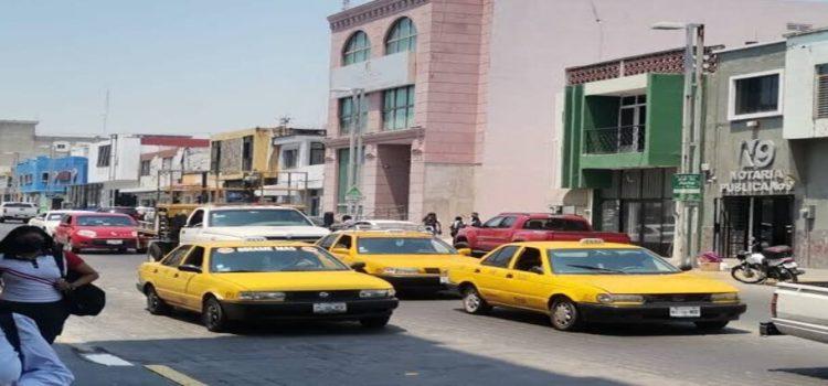 Se quejan taxistas, diciembre no ha repuntado viajes en Tepic