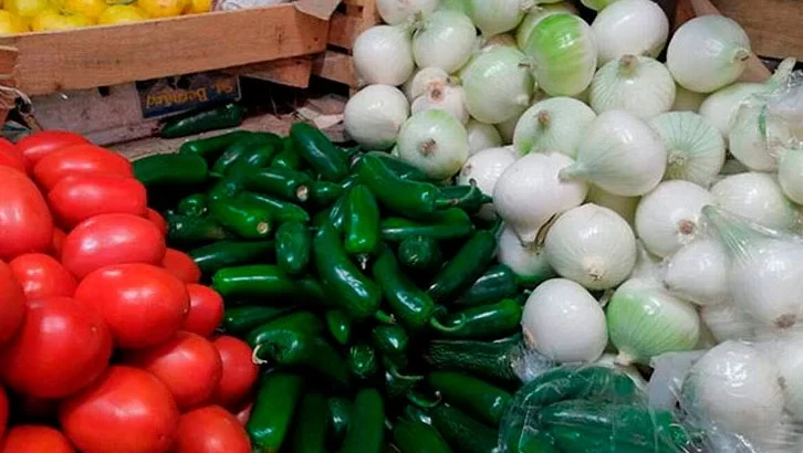 Aumenta el precio del jitomate y la cebolla en Tepic
