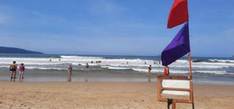 Exhortan a considerar el color de las banderas en playas de Nayarit