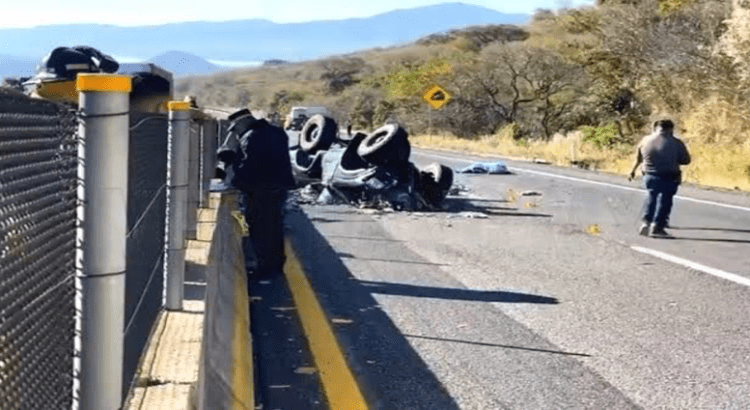 Hombre muere decapitado al sufrir terrible accidente en la Tepic-Guadalajara