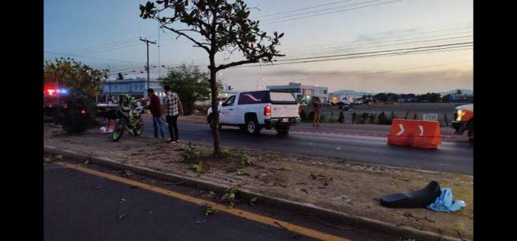 Fallece joven mujer al sufrir accidente en motocicleta en el bulevar Colosio de Tepic