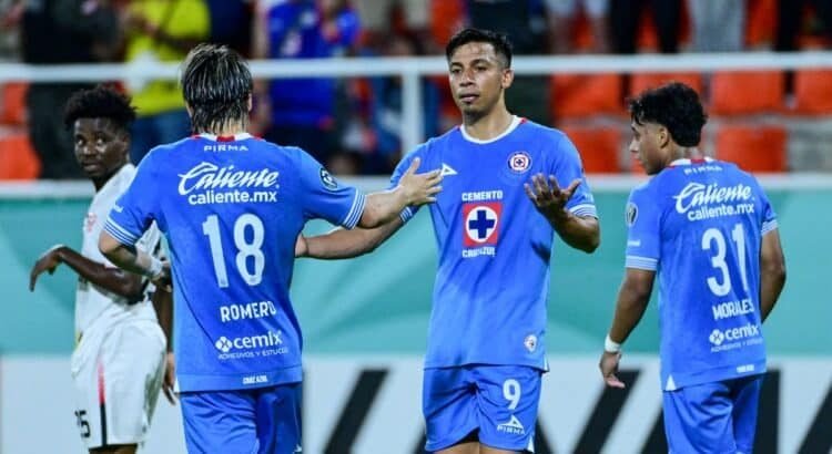 Cruz Azul toma ventaja en la Concachampions