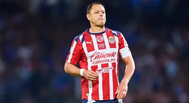 ¿Fin de etapa? El fracaso de ‘Chicharito’ en Chivas termina con penal fallado