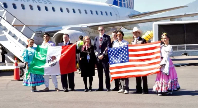 Llega a Nayarit nueva ruta aérea Houston – Tepic