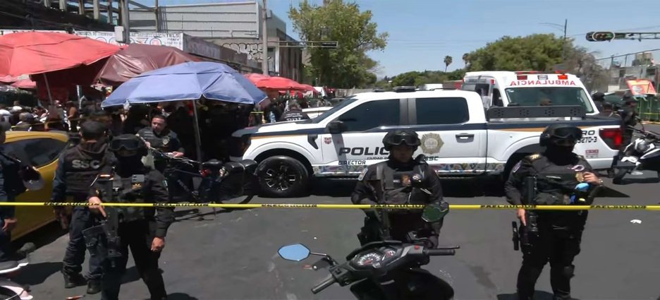Mujer resulta lesionada tras ser atropellada en avenida Insurgentes de Tepic