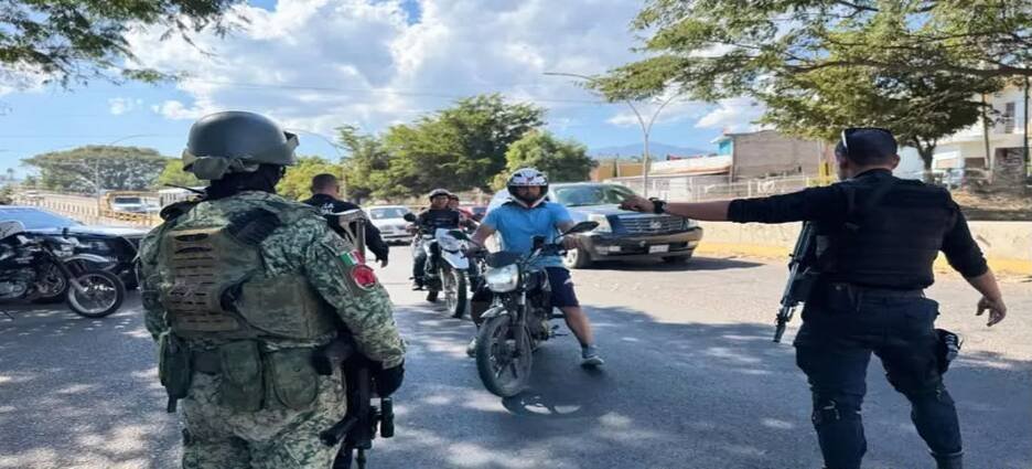 Motos con escapes ruidosos generan molestias en colonias de Tepic